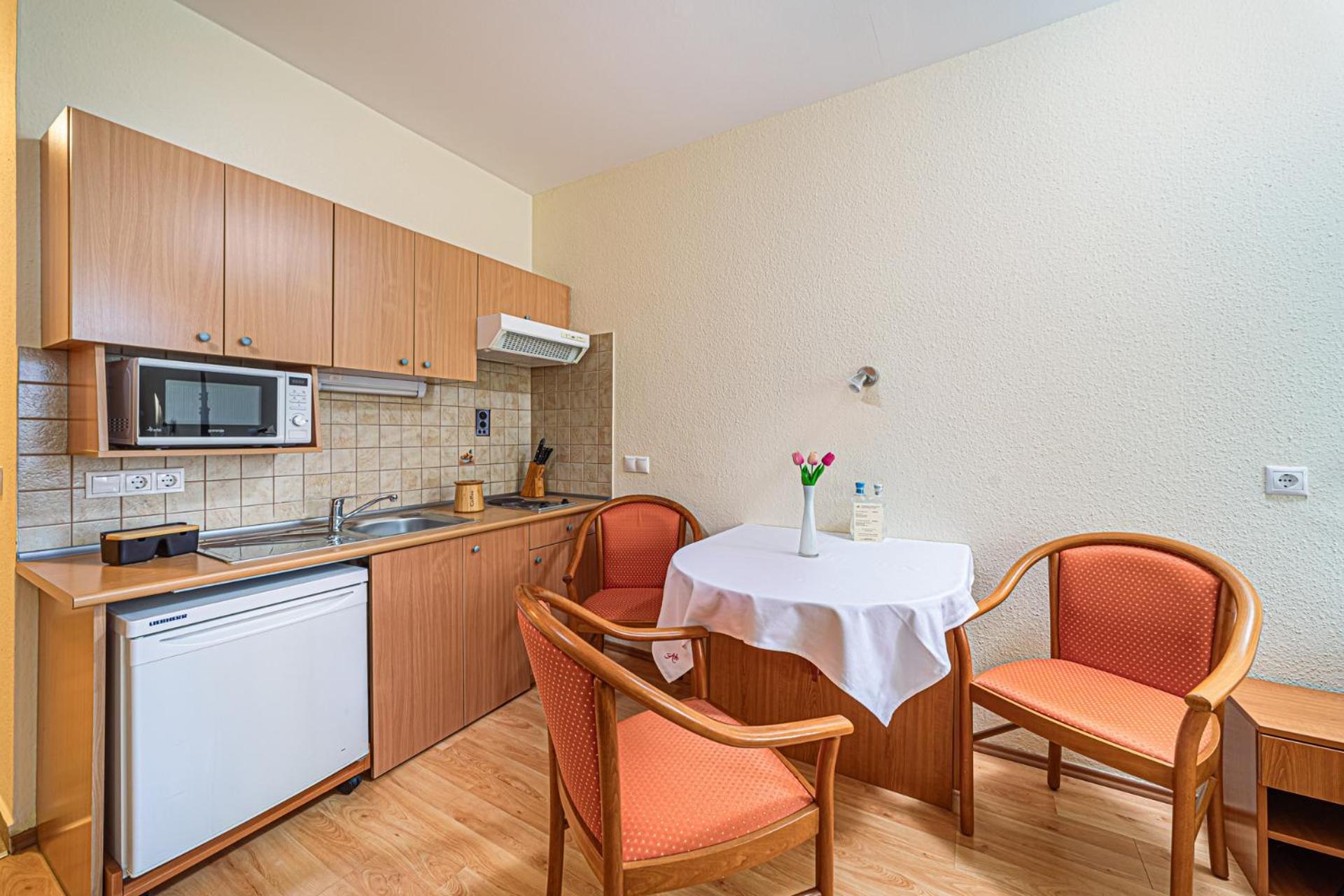 Apartman Hotel Buk Ngoại thất bức ảnh