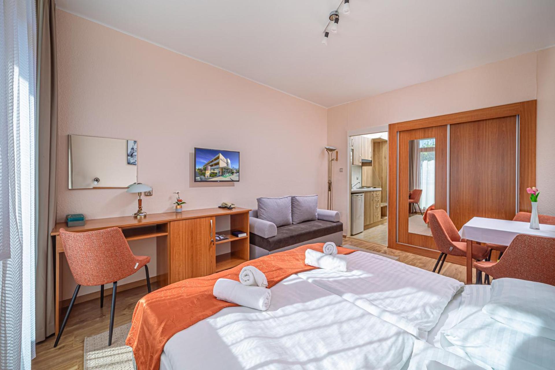 Apartman Hotel Buk Ngoại thất bức ảnh