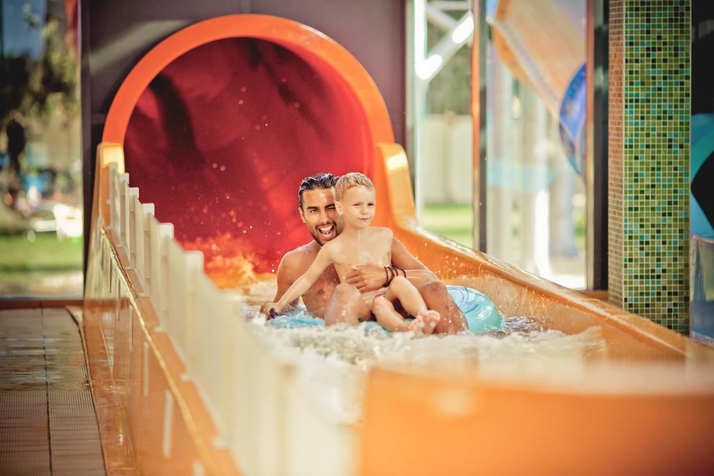 Apartman Hotel Buk Ngoại thất bức ảnh
