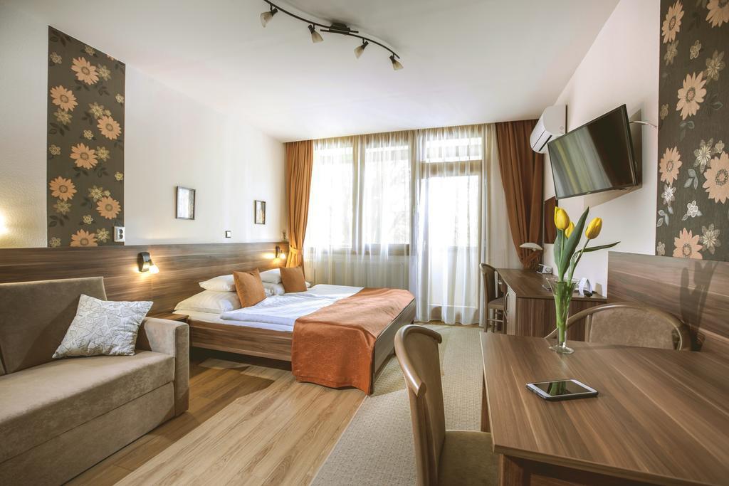 Apartman Hotel Buk Ngoại thất bức ảnh